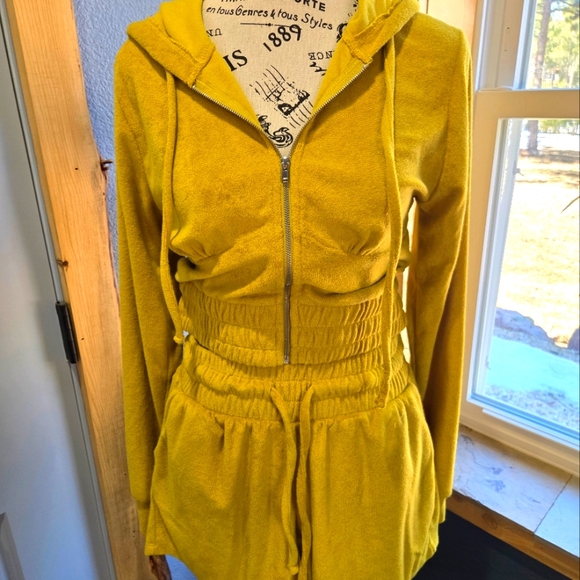 Zenana Womens Short Set Size Medium - Picture 4 of 13